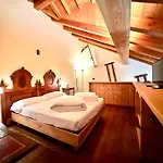 Фермерский дом Maison Rosset Agriturismo, Camere, E In Valle D'aosta Нюс