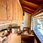 Фермерский дом Maison Rosset Agriturismo, Camere, E In Valle D'aosta