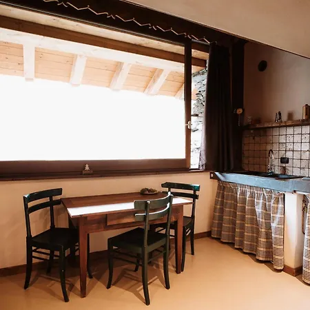 Maison Rosset Agriturismo, Camere, E In Valle D'aosta ファームステイ *