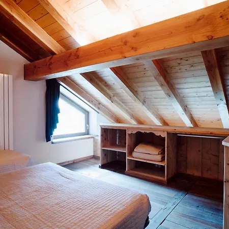 Maison Rosset Agriturismo, Camere, E In Valle D'aosta ファームステイ ニュス