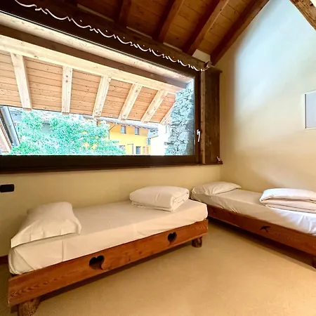 Agroturismo Maison Rosset Agriturismo, Camere, E In Valle D'aosta *