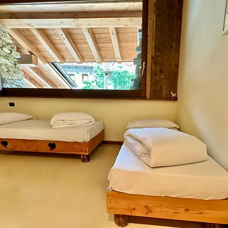 Agroturismo Maison Rosset Agriturismo, Camere, E In Valle D'aosta