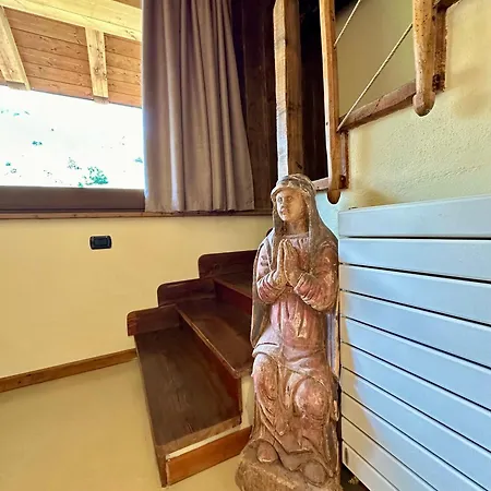 Maison Rosset Agriturismo, Camere, E In Valle D'aosta 누스