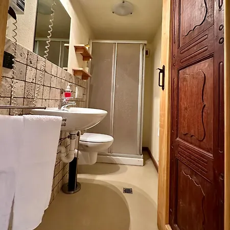 Maison Rosset Agriturismo, Camere, E In Valle D'aosta ファームステイ